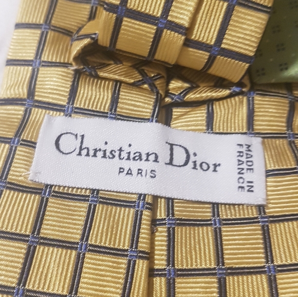 Bundle Luxurious Dior/Ferragamo/Go'den Ties - Picture 3 of 5